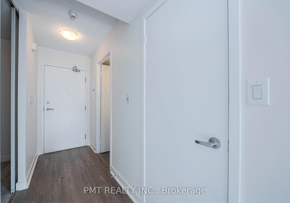 4k-spadina-avenue-toronto-ontario-c13461318