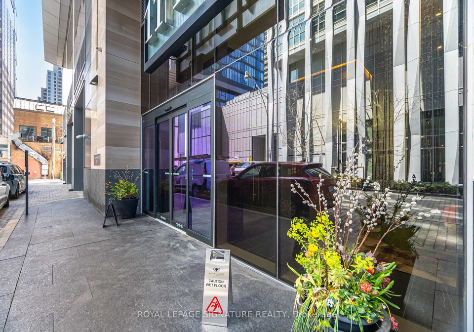 11-yorkville-avenue-toronto-ontario-c13461348