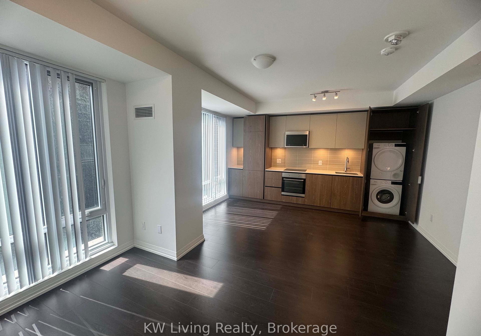 8-widmer-street-toronto-ontario-c13461414