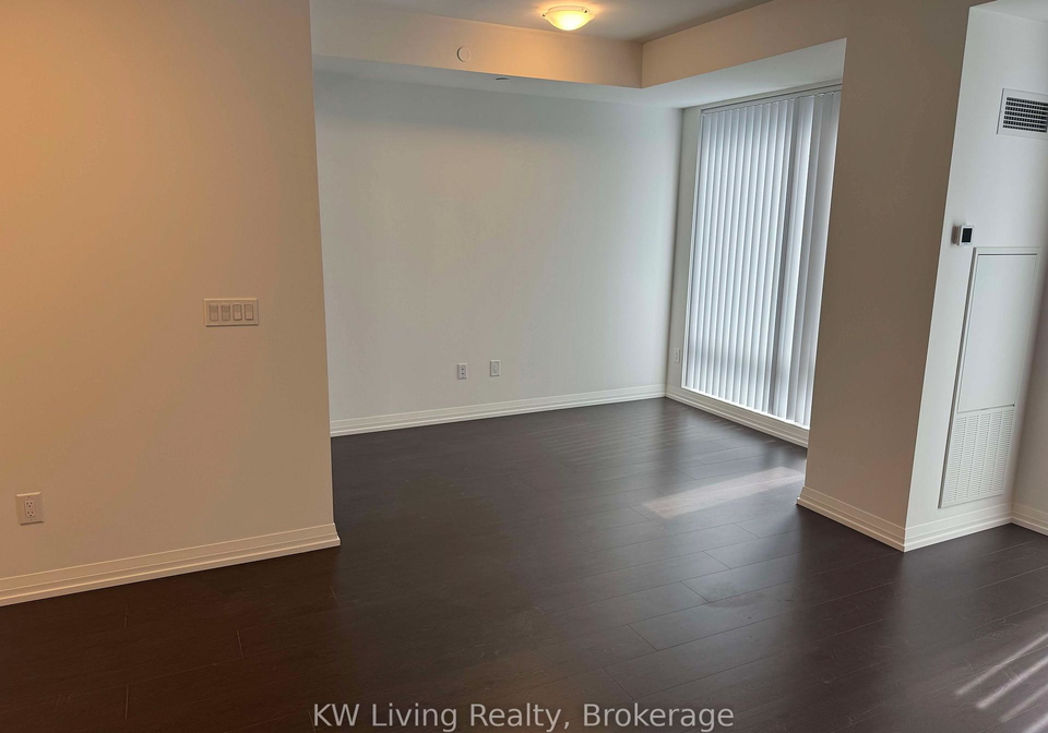 8-widmer-street-toronto-ontario-c13461414