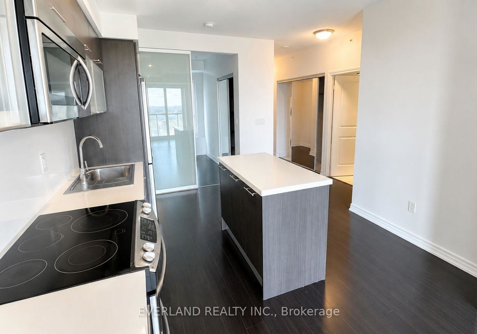 386-yonge-street-toronto-ontario-c13462072