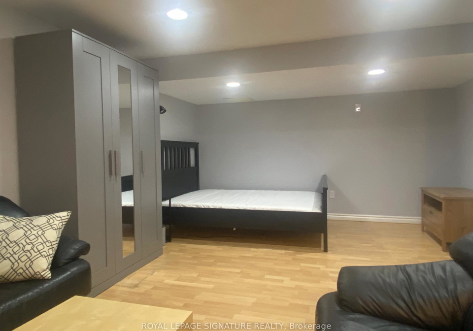 72-whitehorn-crescent-north-york-ontario-c13462156