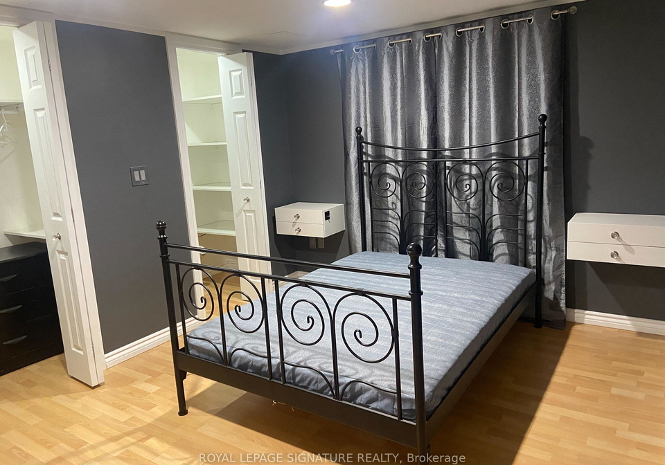 72-whitehorn-crescent-north-york-ontario-c13462204