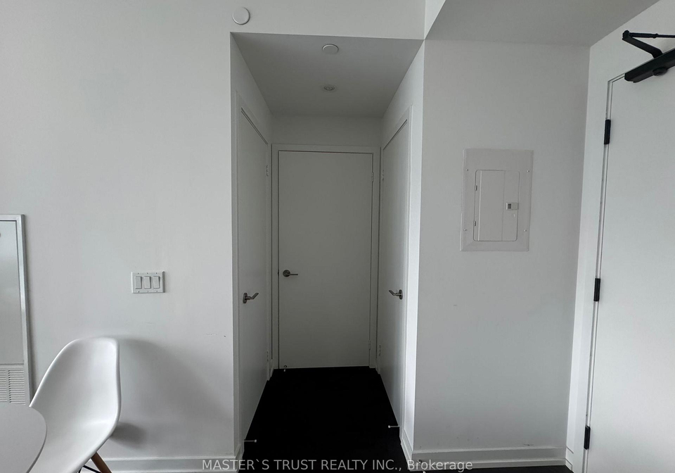 55-mercer-st-common-toronto-ontario-c13462406