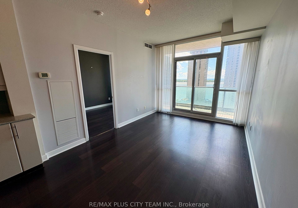 33-bay-street-toronto-ontario-c13462624