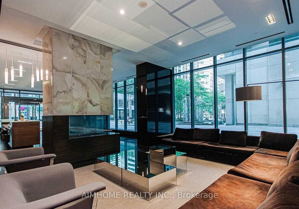 770-bay-street-toronto-ontario-c13462728