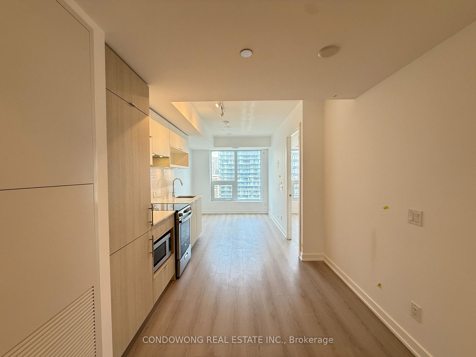 100-queen-street-e-toronto-ontario-c13462942