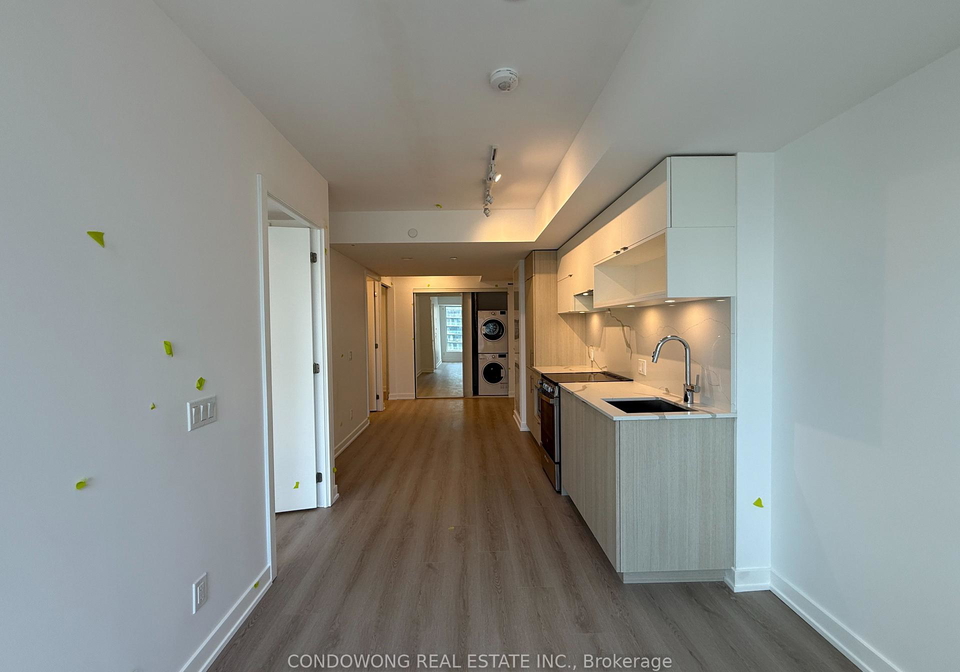 100-queen-street-e-toronto-ontario-c13462942