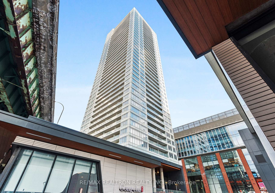 17-bathurst-street-toronto-ontario-c13462944