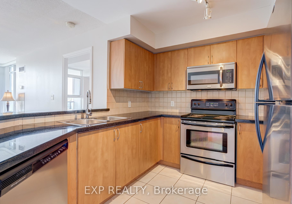 3840-bathurst-street-toronto-ontario-c13462982
