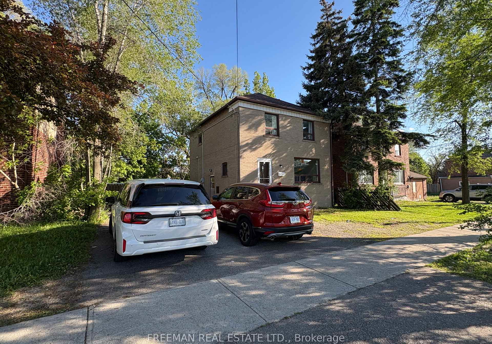 535-lawrence-avenue-w-toronto-ontario-c13463080