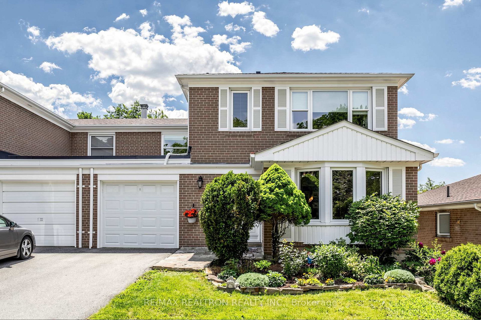 8-cassandra-boulevard-north-york-ontario-c13463220