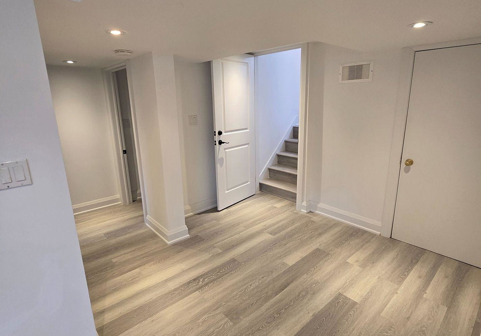 83-florence-avenue-toronto-ontario-c13463618