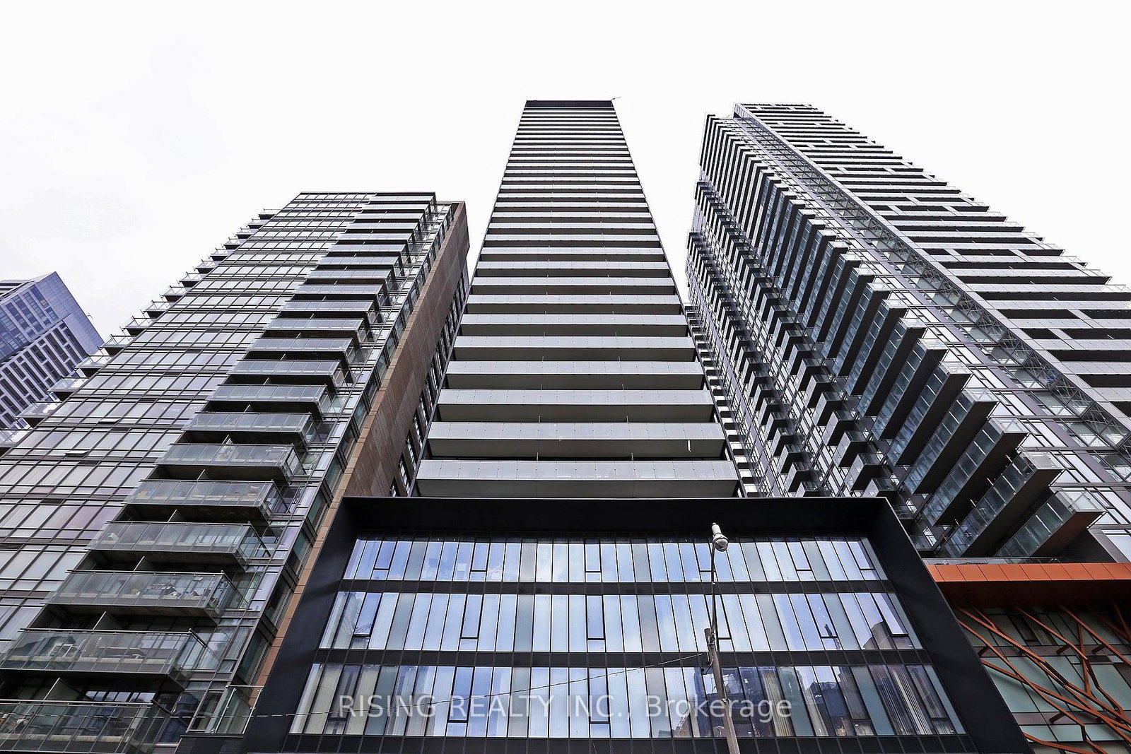 28-wellesley-street-e-toronto-ontario-c13463880