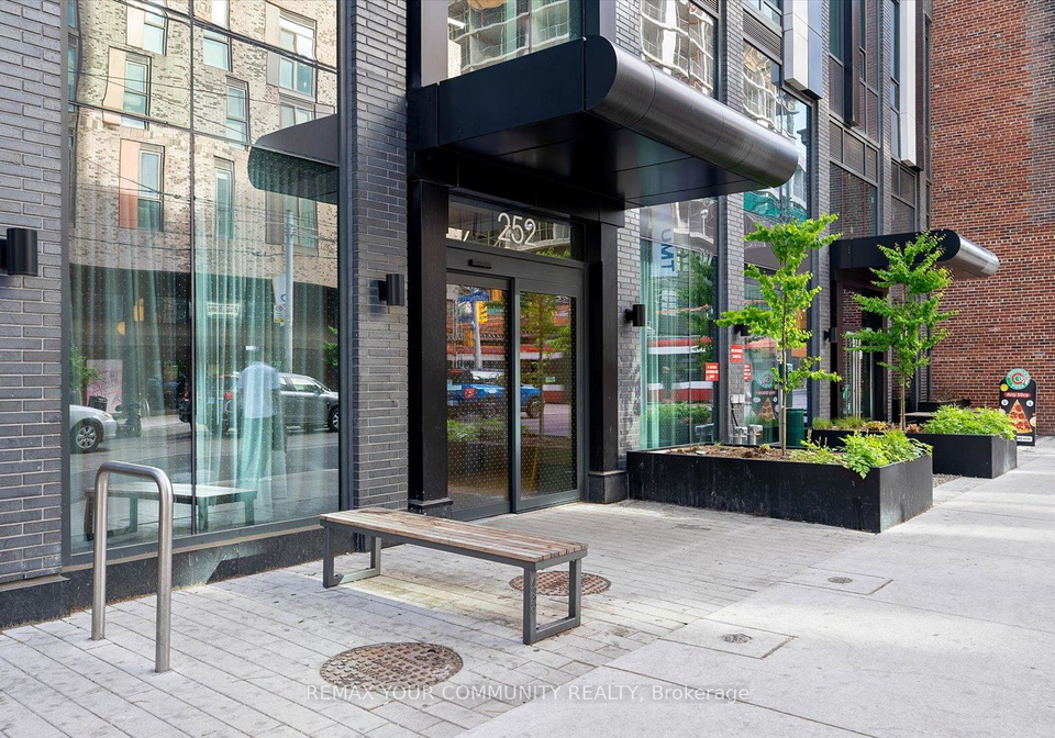 252-church-street-toronto-ontario-c13463898