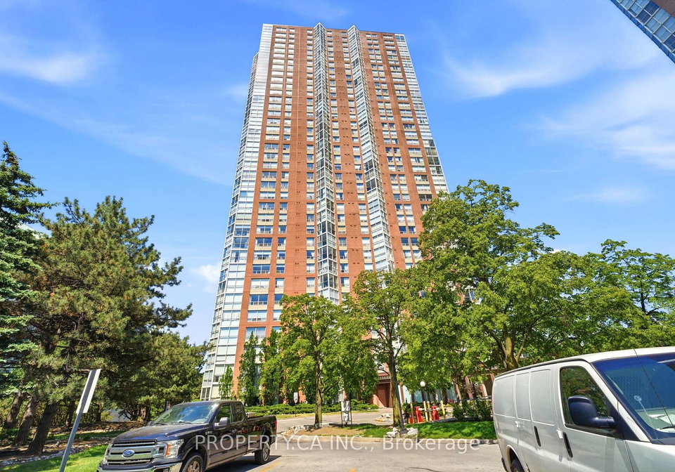 7-concorde-place-north-york-ontario-c13463962