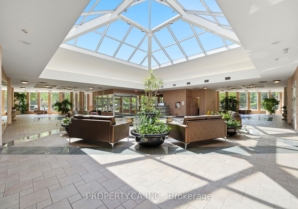 7-concorde-place-north-york-ontario-c13463962