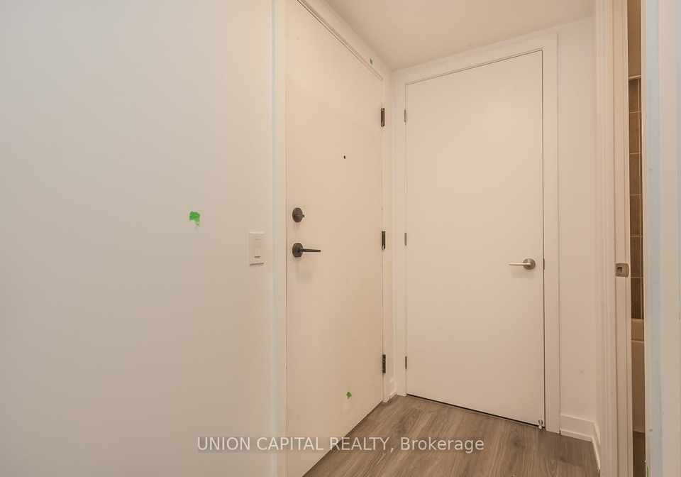 100-queen-street-toronto-ontario-c13464180