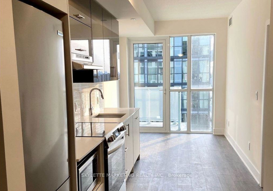 188-fairview-mall-drive-north-york-ontario-c13464320