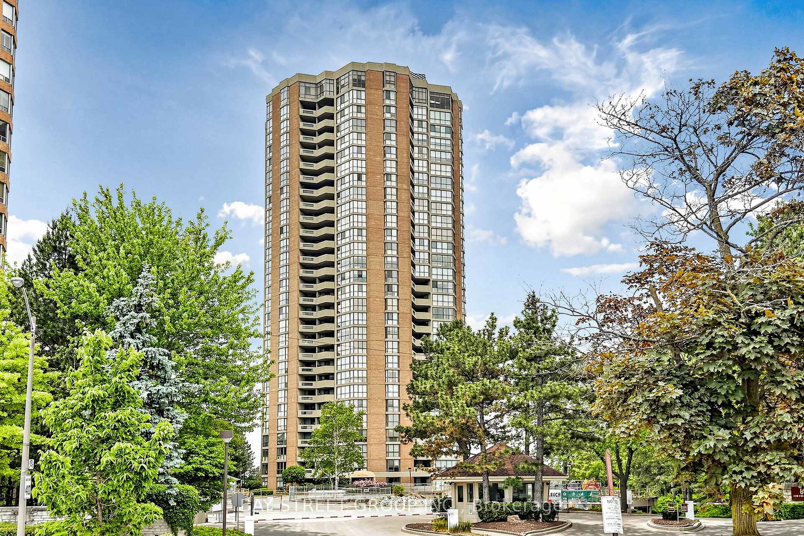 85-skymark-drive-north-york-ontario-c13464336