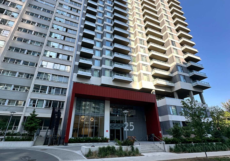 25-holly-street-toronto-ontario-c13464570