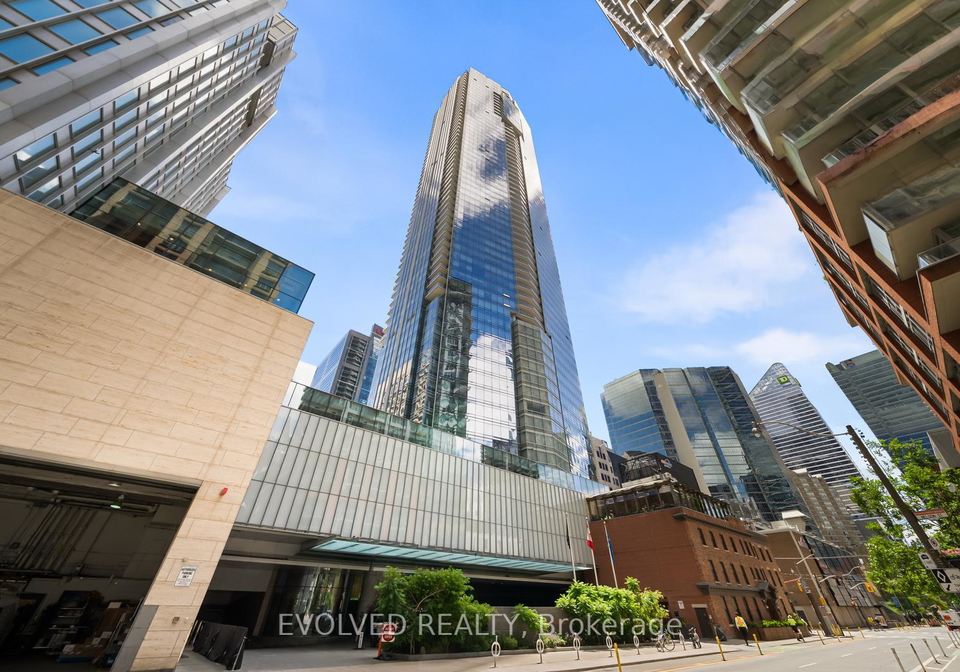 180-university-avenue-toronto-ontario-c13464584
