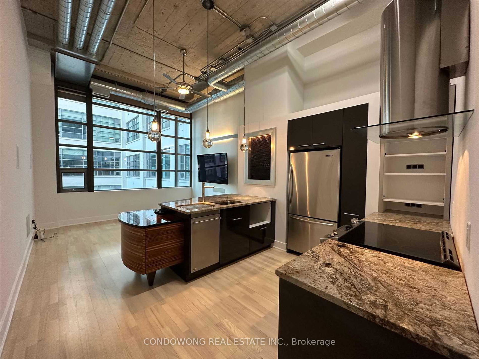 637-lake-shore-boulevard-w-toronto-ontario-c13464610