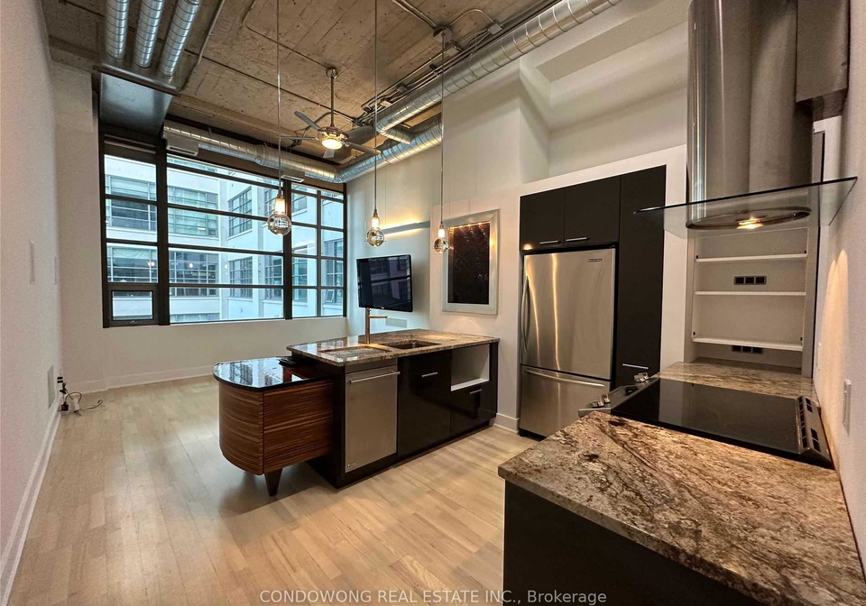 637-lake-shore-boulevard-w-toronto-ontario-c13464610