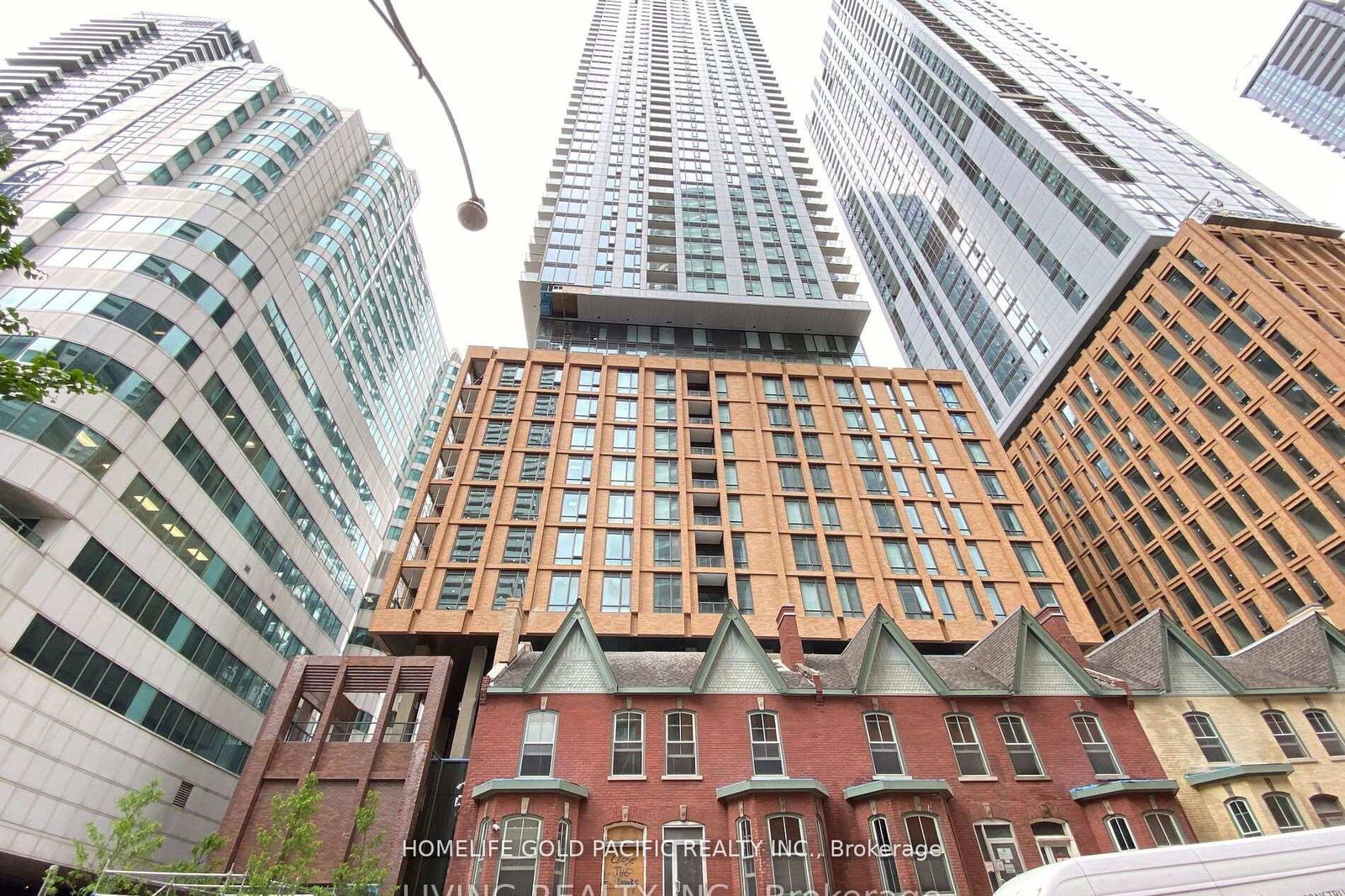 8-widmer-street-toronto-ontario-c13464638
