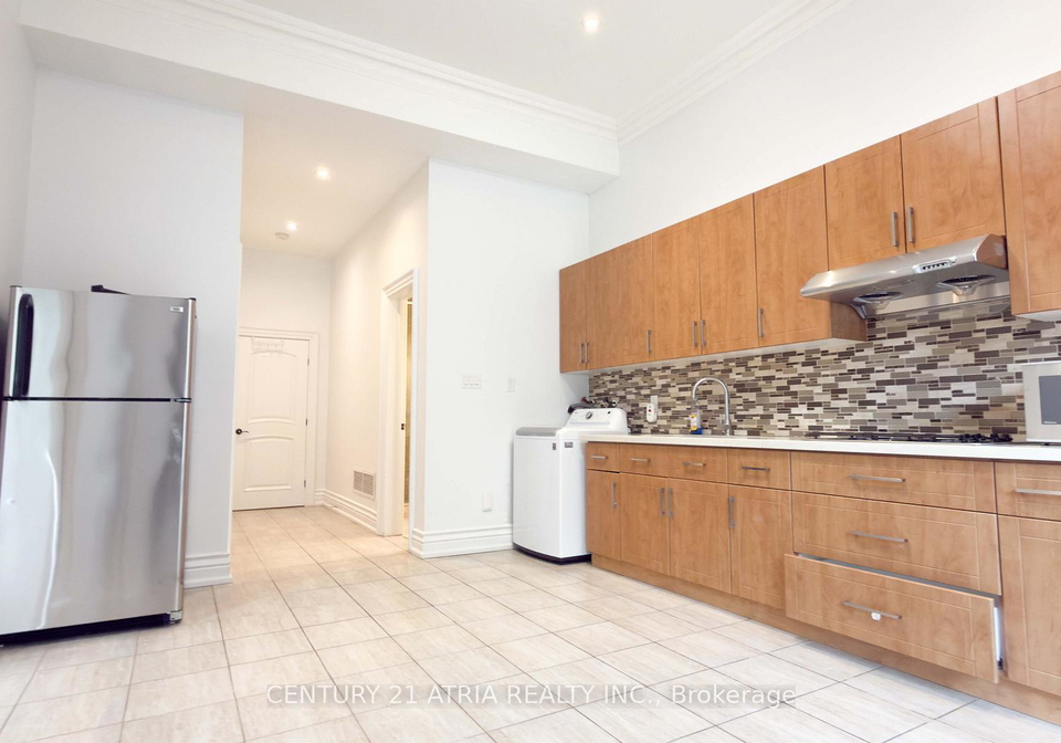 183-ellerslie-avenue-toronto-ontario-c13464968