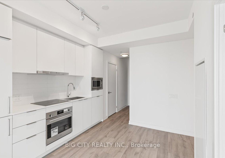 7-golden-lion-heights-north-york-ontario-c13464988