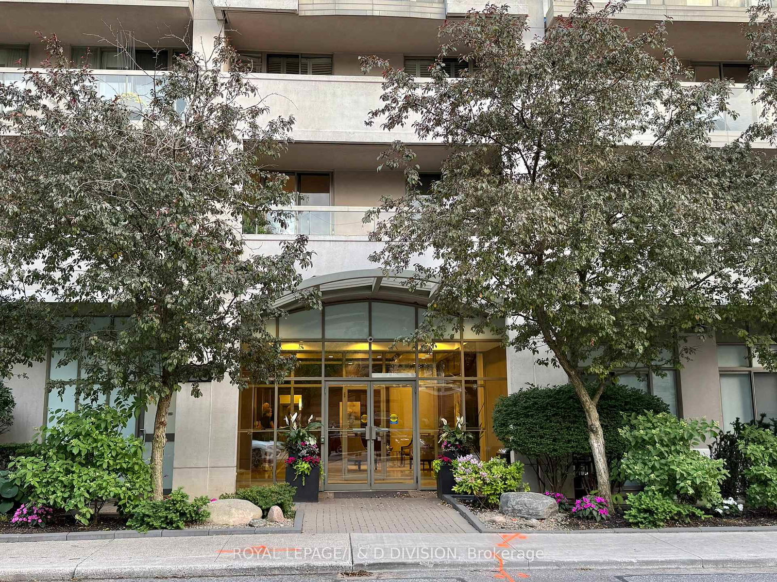 225-merton-street-toronto-ontario-c13465006