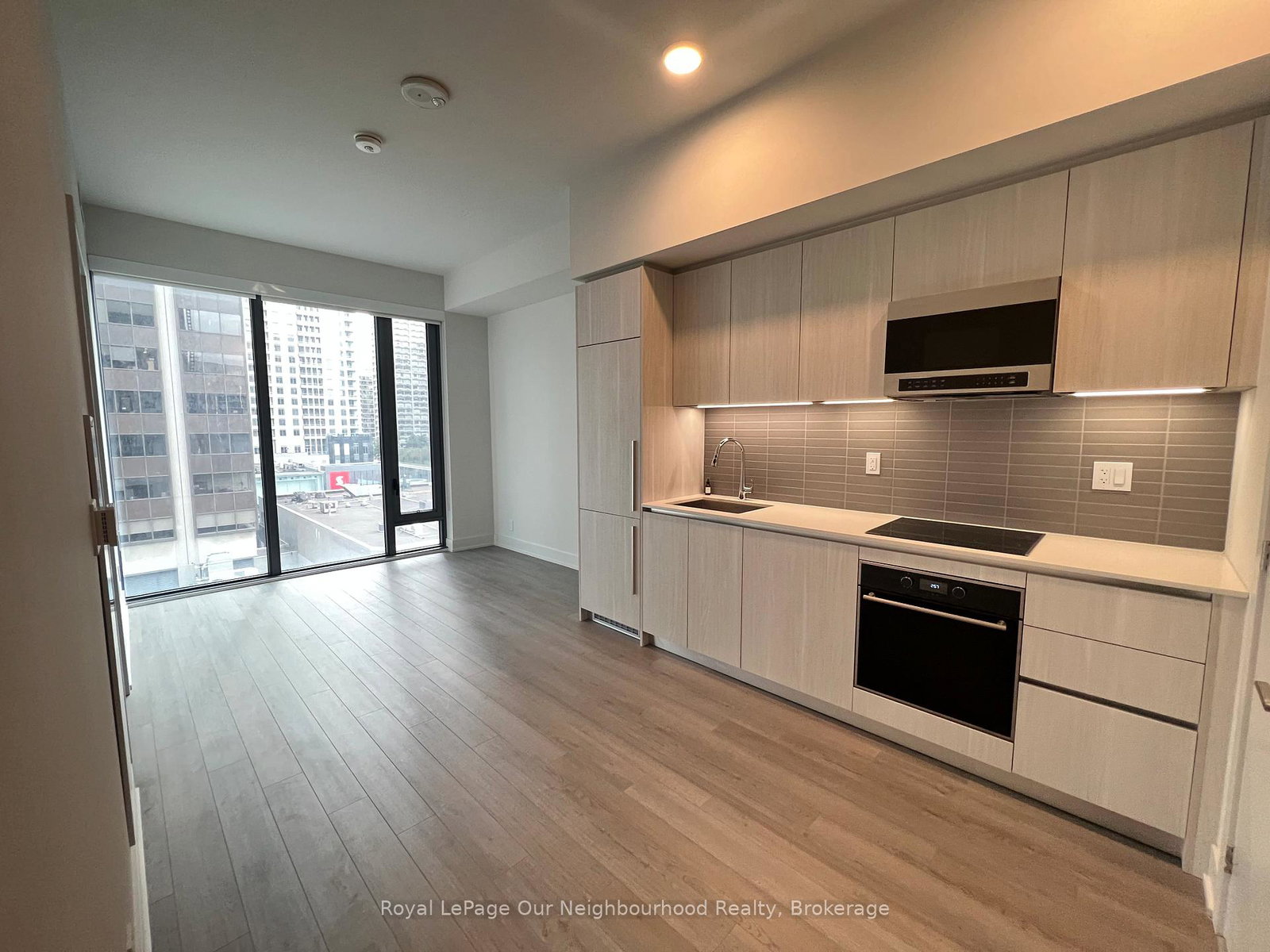 8-cumberland-street-toronto-ontario-c13465066