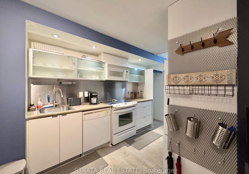 4k-spadina-avenue-toronto-ontario-c13465182