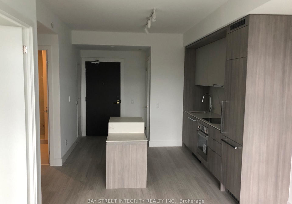 6-greenbriar-road-north-york-ontario-c13465192