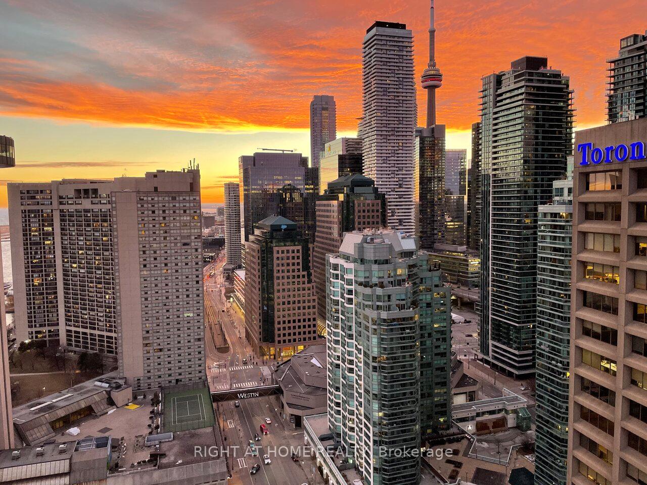 15-queens-quay-e-toronto-ontario-c13465376