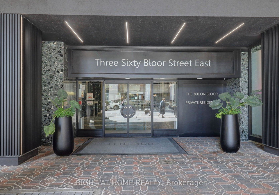 360-bloor-street-e-toronto-ontario-c13465382