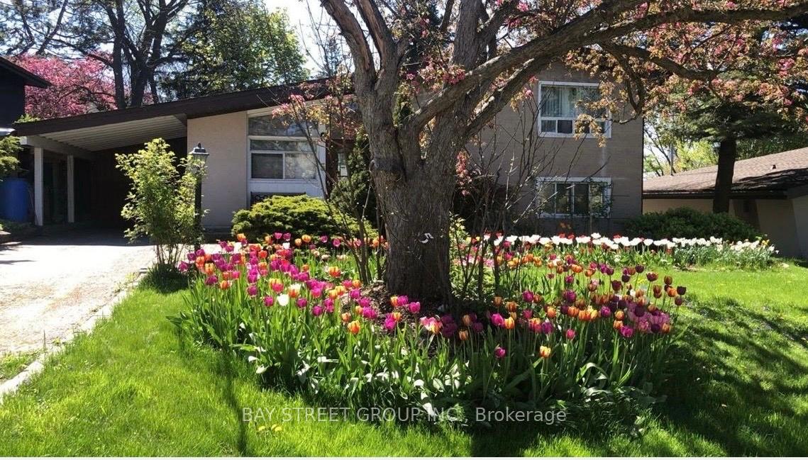 5-cottonwood-drive-north-york-ontario-c13465458