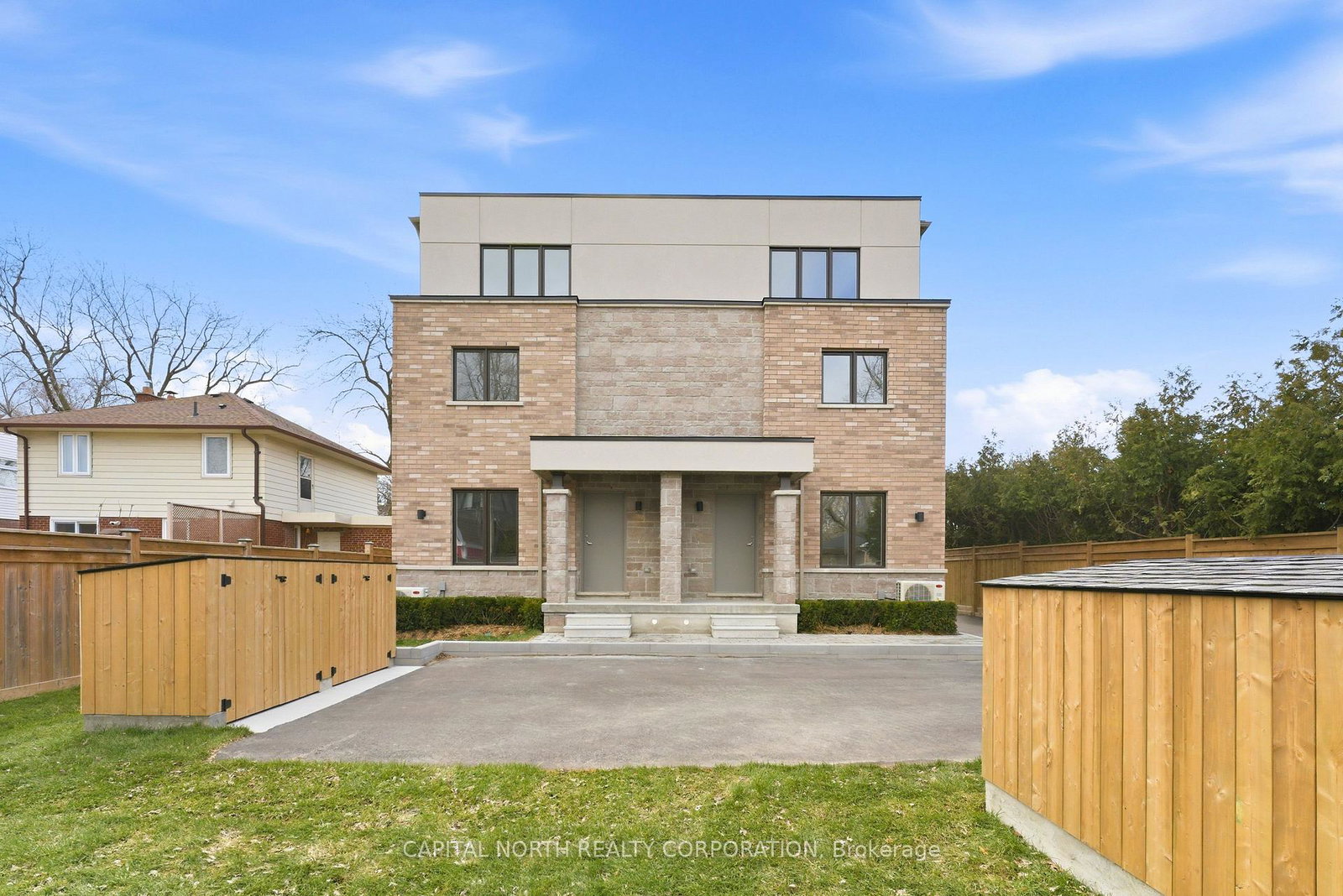 5touraine-avenue-toronto-ontario-c13465572