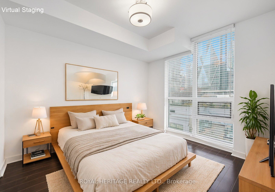 12-yonge-street-toronto-ontario-c13466026