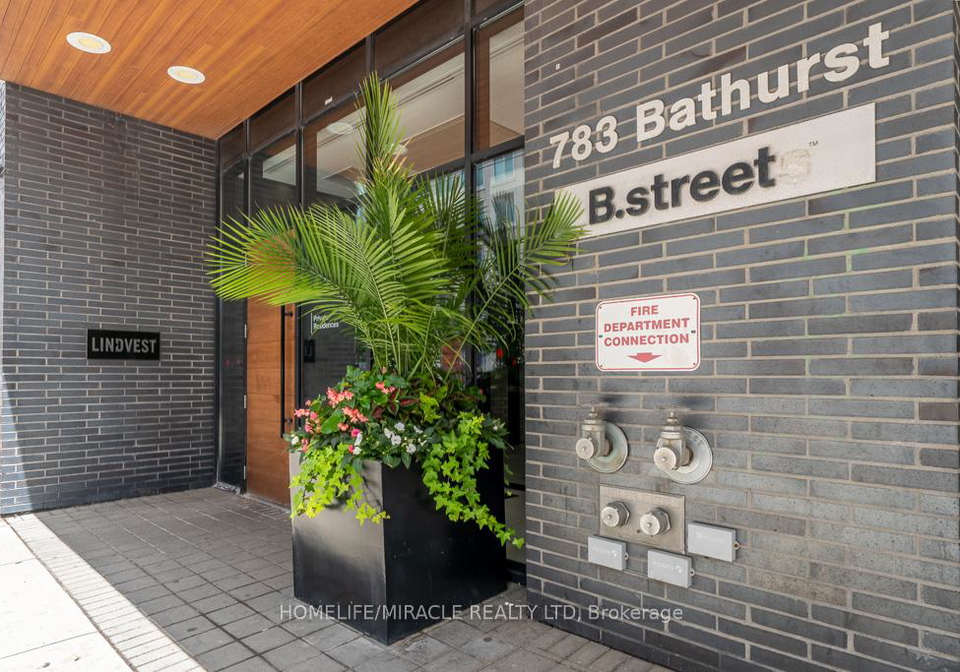 783-bathurst-street-toronto-ontario-c13466072