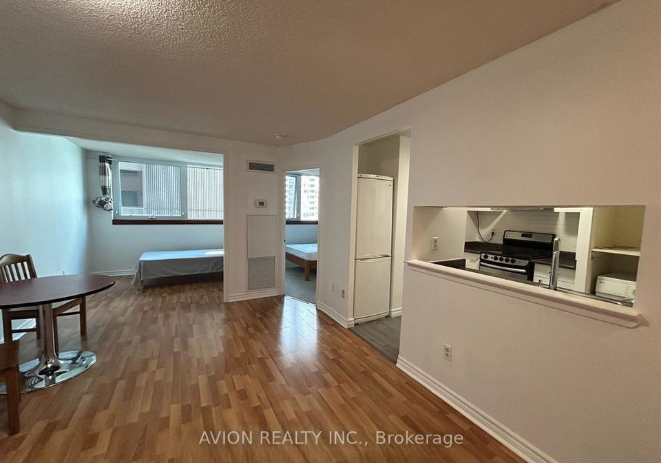 1055-bay-street-toronto-ontario-c13466266
