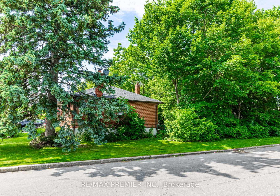 16-goddard-street-toronto-ontario-c13466444