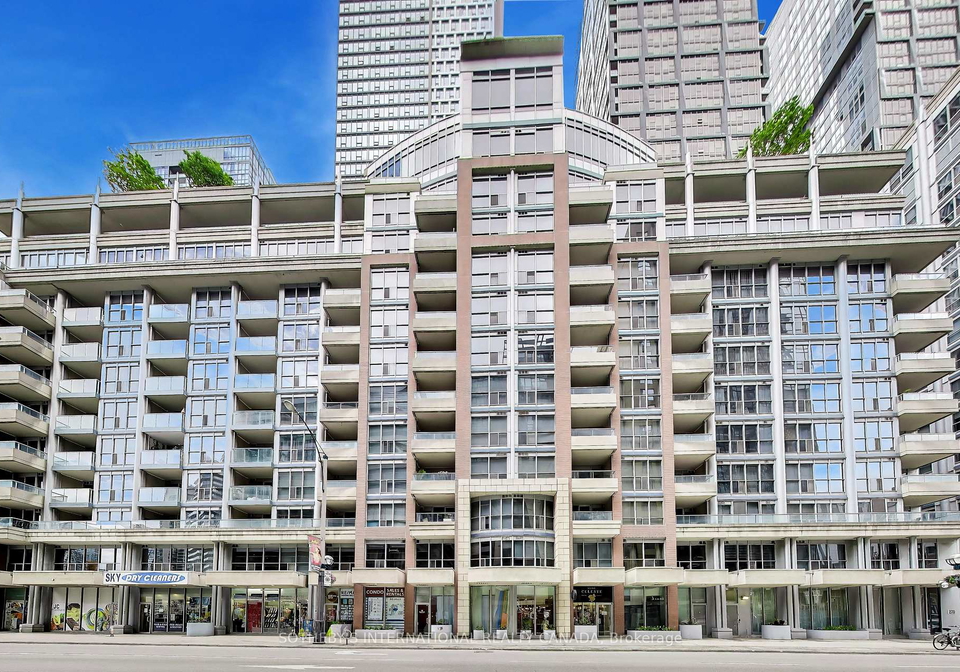 270-wellington-street-w-toronto-ontario-c13466572