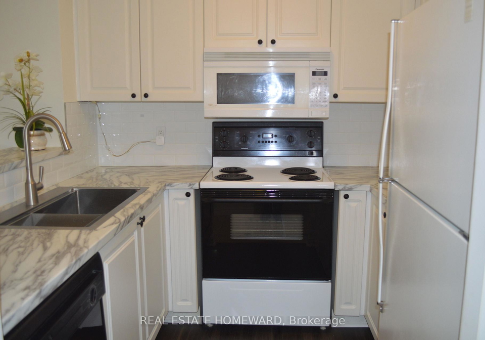 18-pemberton-avenue-north-york-ontario-c13466688