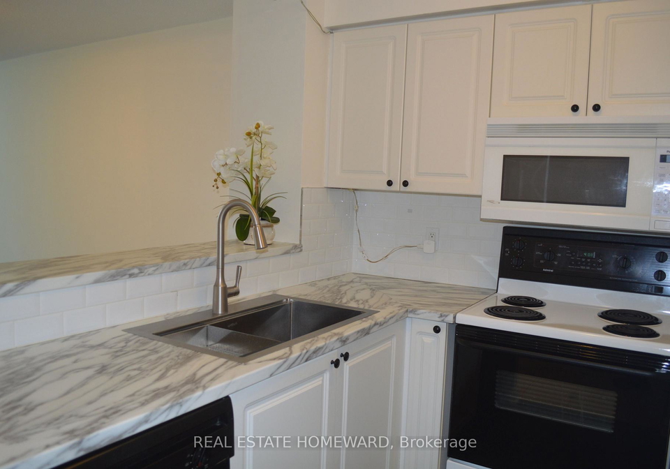 18-pemberton-avenue-north-york-ontario-c13466688