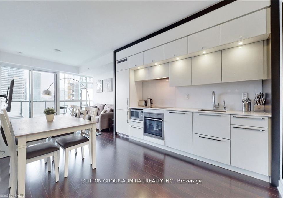 15-grenville-street-toronto-ontario-c13466738
