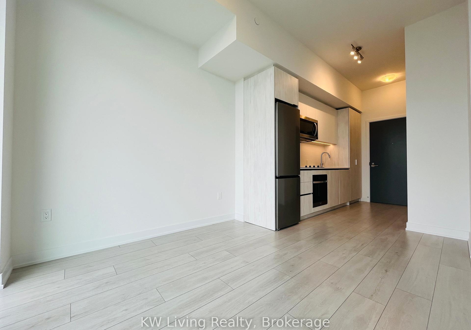 5858-yonge-street-toronto-ontario-c13467090