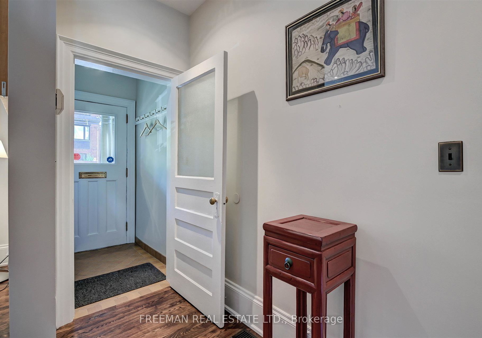 579-palmerston-avenue-toronto-ontario-c13467236