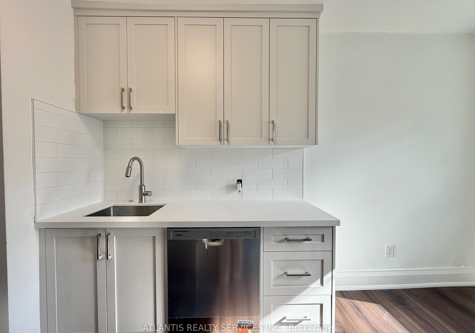 323-lonsdale-road-toronto-ontario-c13467320
